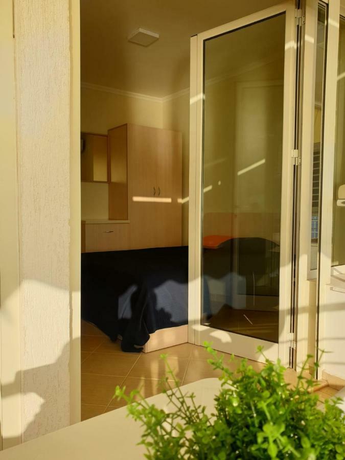 Matin Apartment Sea View Durres Exterior photo